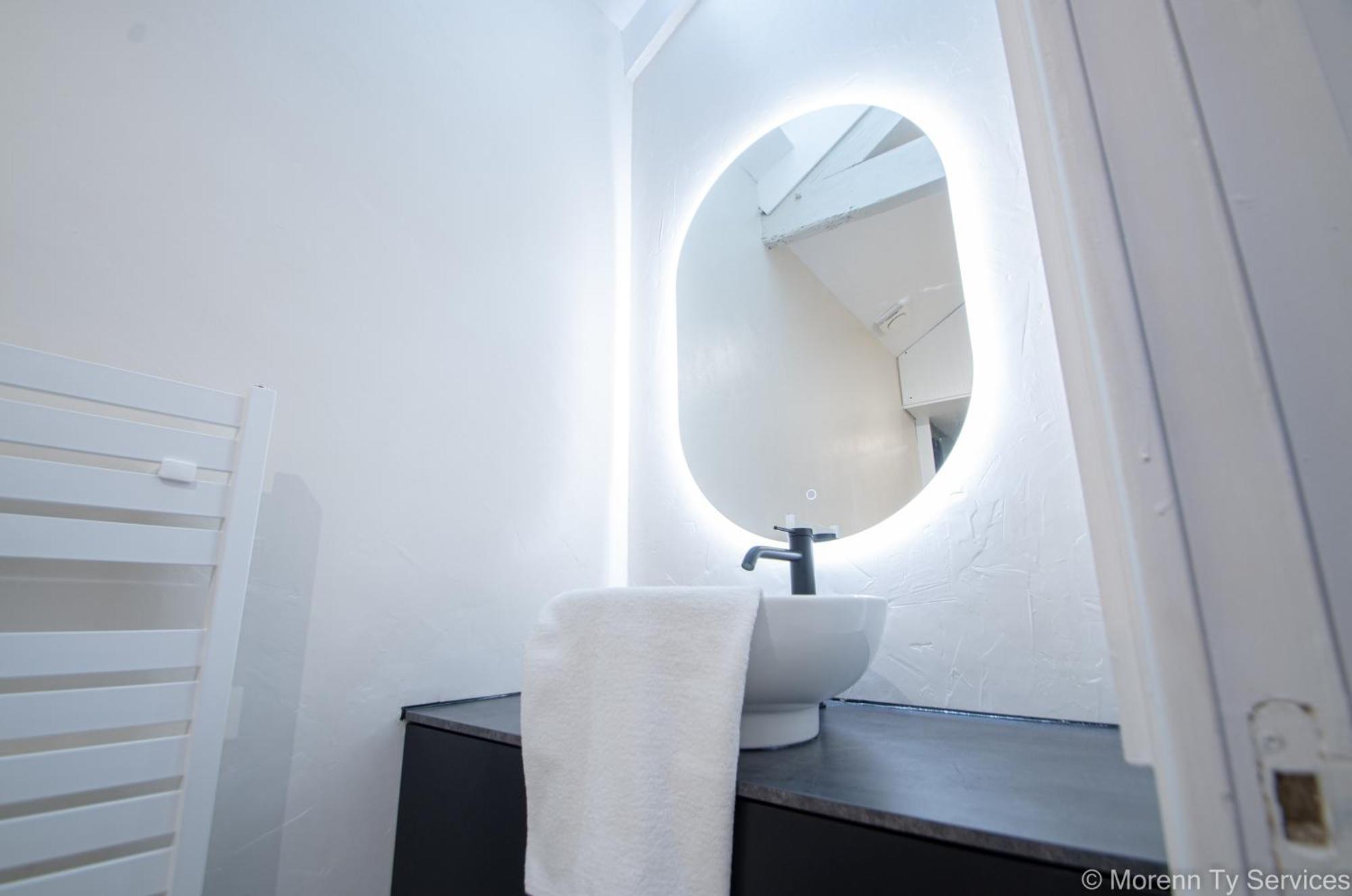 Appartement Design Avec Mezzanine - Ty Ar Joly